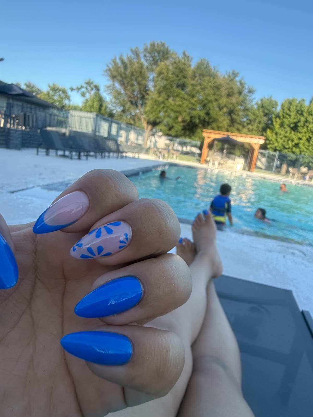 Bloom by Xochitl nail set